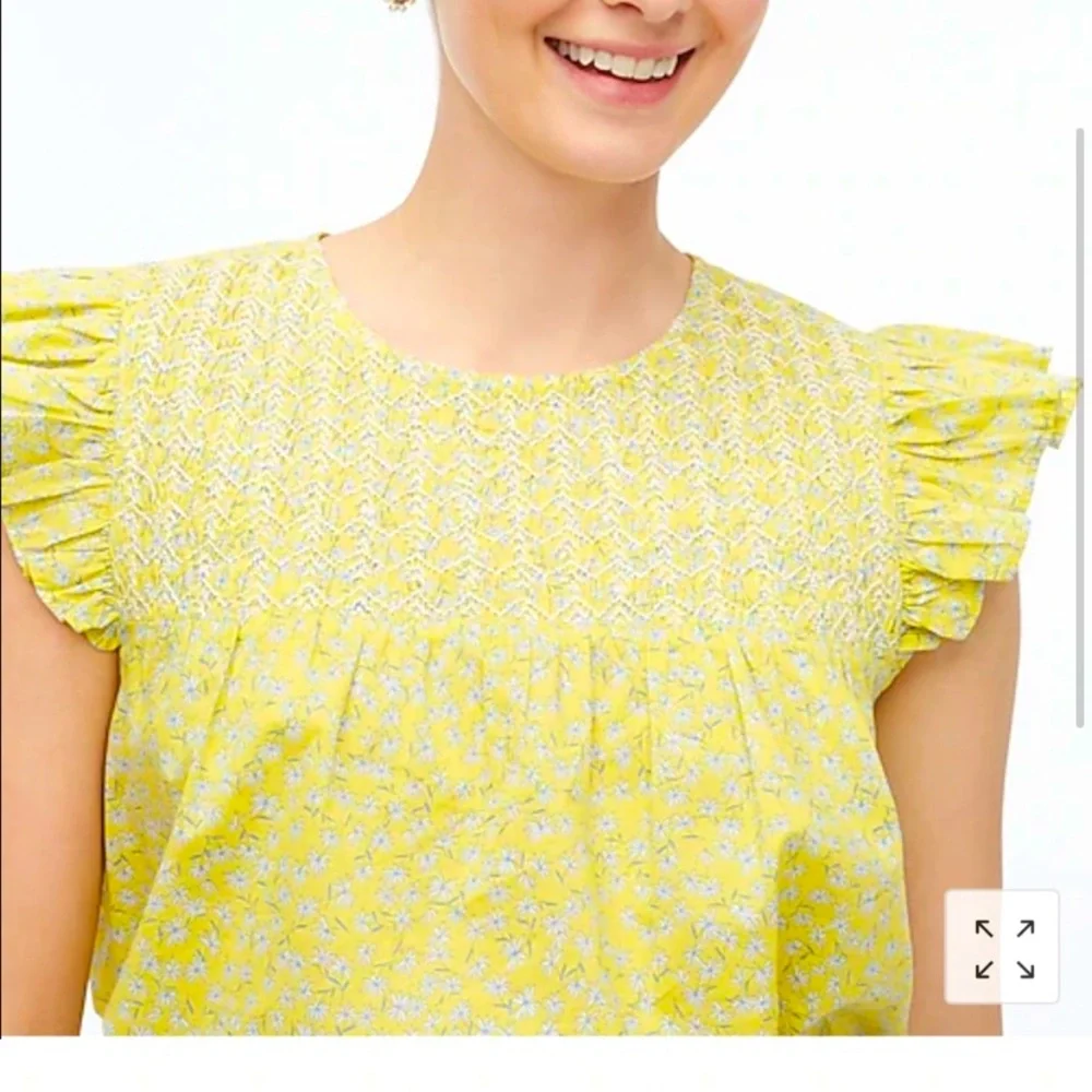 J.Crew Embroidered Flutter Sleeve Top in
Stellar Yellow Daisy - Size Medium - Picture 2 of 8